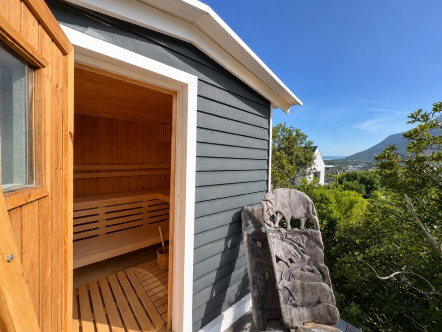 To Let 2 Bedroom Property for Rent in Crofters Valley Western Cape